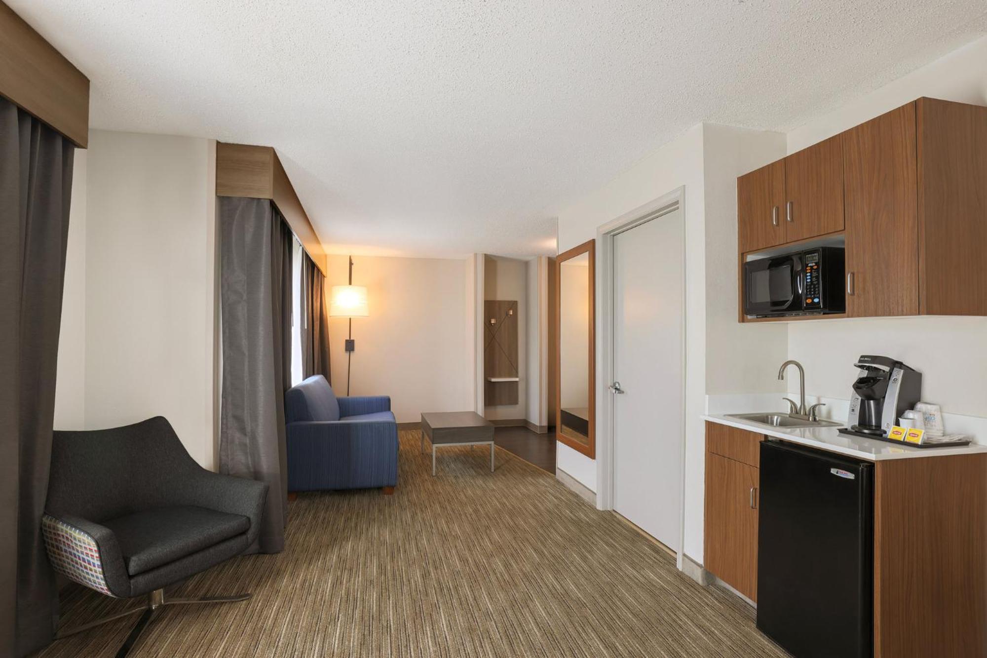 Holiday Inn Express Hotel & Suites Raleigh North - Wake Forest By Ihg Екстер'єр фото